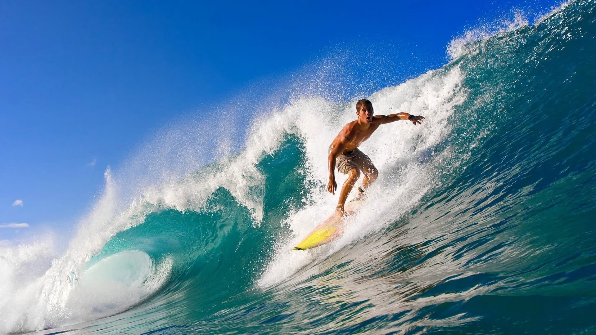 当魔术爆冷76人遇见布伦森F1夺冠,体育世界里,接管比赛是唯一的通用语言